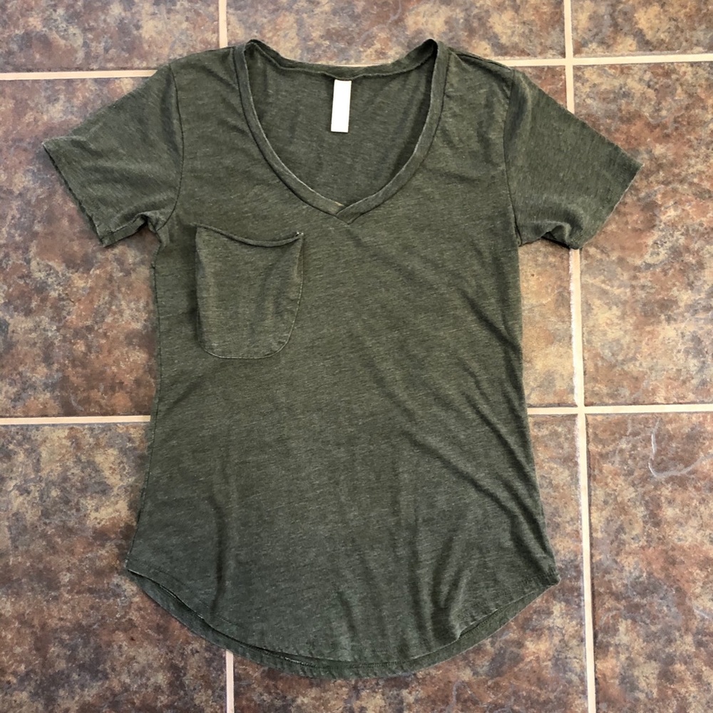 Altar’d State soft green T-shirt, small